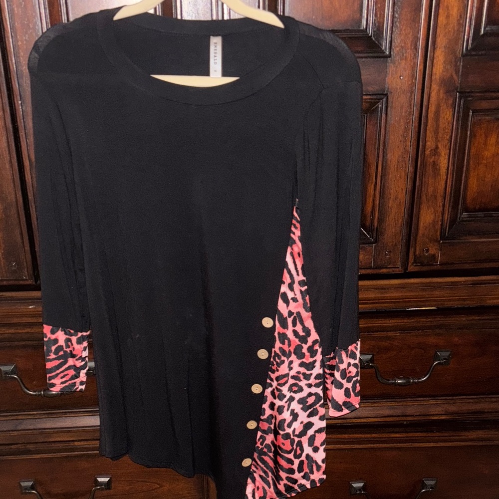 Emerald Black Top with Pink Leopard Accents